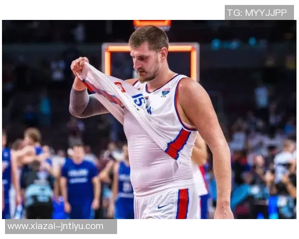 约基奇半场表现平平4次失误影响球队仅得7分6板6助1断