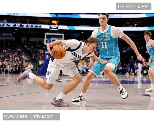 黄蜂主帅称赞卡尔克布伦纳的球商与潜力早已预见其影响力 黄蜂主帅称赞卡尔克布伦纳的球商与潜力早已预见其影响力