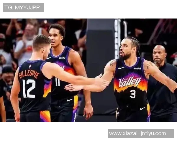 乌度卡称赞狄龙近期状态出色期待他在比赛中展现强烈侵略性 乌度卡称赞狄龙近期状态出色期待他在比赛中展现强烈侵略性