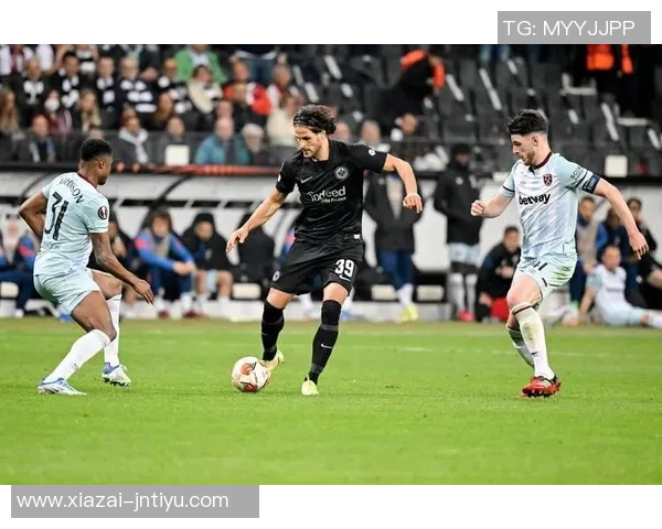 法兰克福关注波鸿19岁中场伦茨多家德甲球队争抢