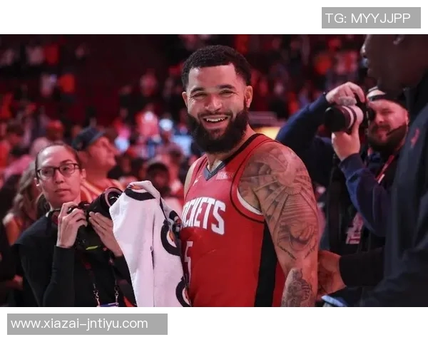 范弗里特回忆19年总决赛对库里防守战术首次尝试的心路历程