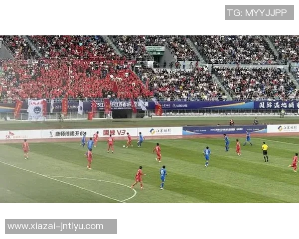 中国足球2025展望：国字号中超队外战失利苏超热潮激发民间足球热情