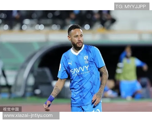 内马尔左膝半月板修复手术成功预计一个月后重返赛场