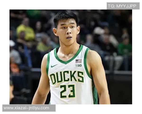 林葳上半场表现平平仅得2分但3次助攻展现传球潜力引人关注 林葳上半场表现平平仅得2分但3次助攻展现传球潜力引人关注